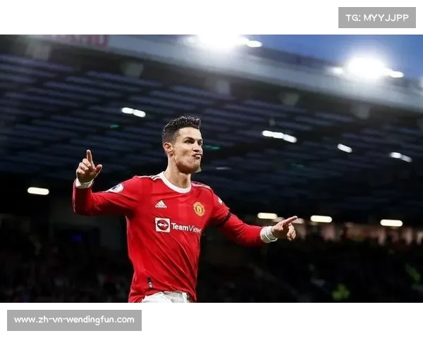 C罗刚加盟曼联时热衷跳水 后来意识到这种行为不当 C罗刚加盟曼联时热衷跳水 后来意识到这种行为不当